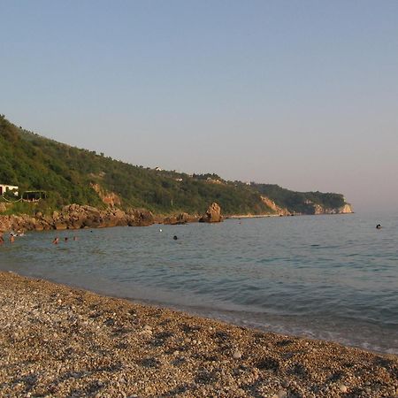 Rezevici Apartments Petrovac Zewnętrze zdjęcie